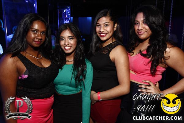 Gravity Soundbar nightclub photo 15 - January 10th, 2014