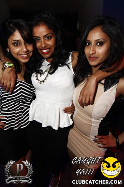 Gravity Soundbar nightclub photo 36 - January 10th, 2014