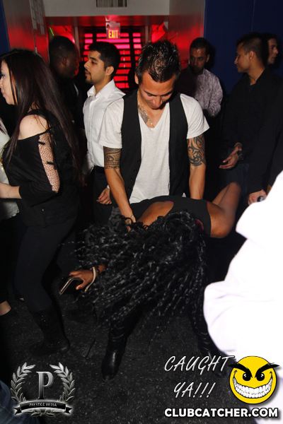 Gravity Soundbar nightclub photo 106 - January 17th, 2014