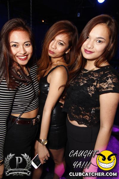 Gravity Soundbar nightclub photo 15 - January 17th, 2014