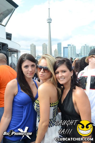 Luxy nightclub photo 11 - June 26th, 2011