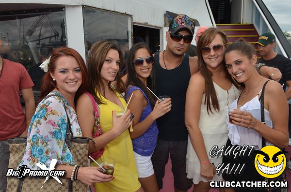 Luxy nightclub photo 143 - June 26th, 2011