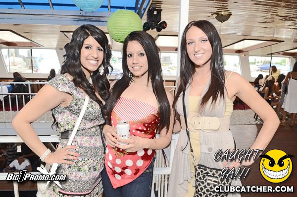 Luxy nightclub photo 176 - June 26th, 2011