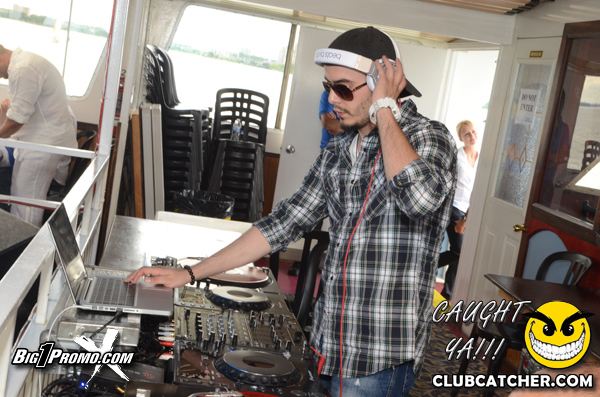 Luxy nightclub photo 189 - June 26th, 2011