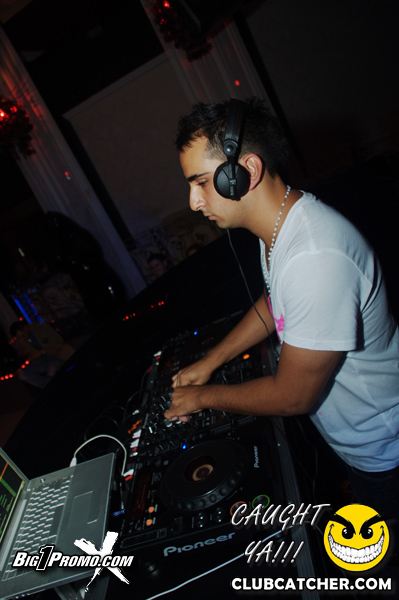 Luxy nightclub photo 217 - August 5th, 2011