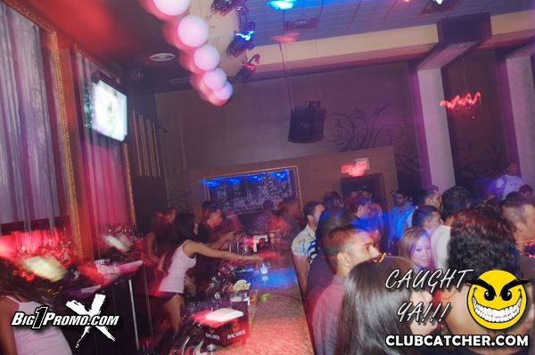 Luxy nightclub photo 32 - August 5th, 2011