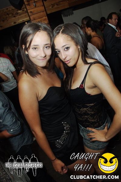 Atelier Cafe lounge photo 221 - August 26th, 2011