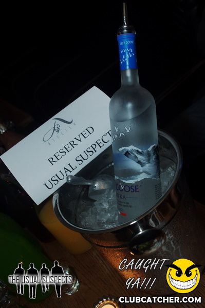 Atelier Cafe lounge photo 317 - August 26th, 2011