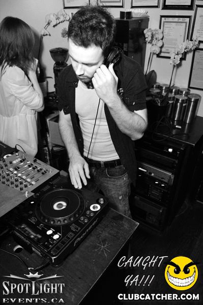 Atelier Cafe lounge photo 265 - September 4th, 2011