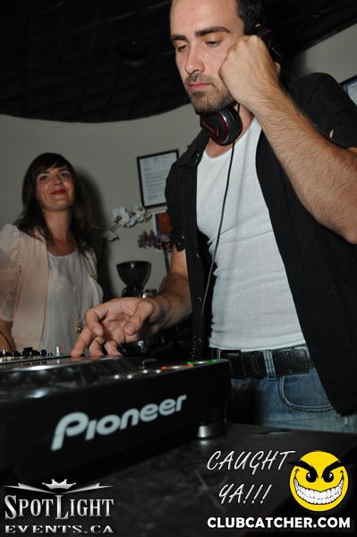 Atelier Cafe lounge photo 367 - September 4th, 2011