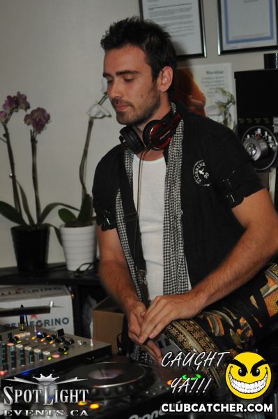 Atelier Cafe lounge photo 393 - September 4th, 2011