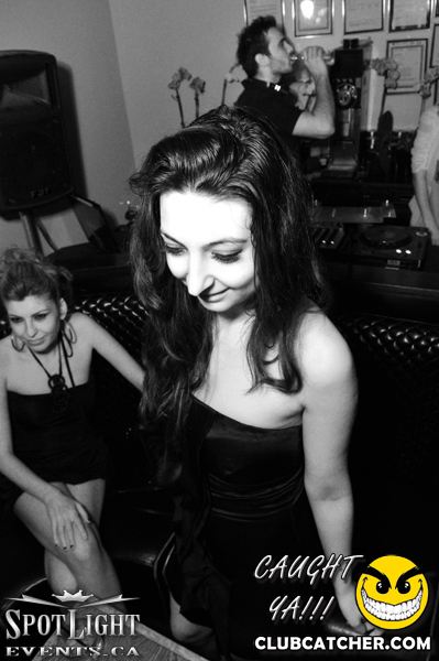 Atelier Cafe lounge photo 407 - September 4th, 2011