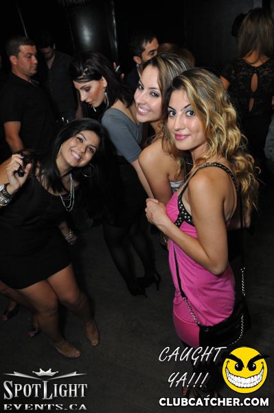 Atelier Cafe lounge photo 411 - September 4th, 2011