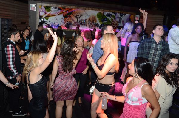 Zu lounge photo 12 - September 10th, 2011