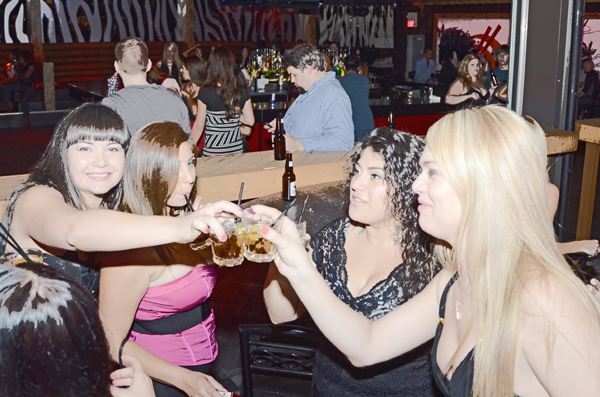 Zu lounge photo 92 - September 10th, 2011