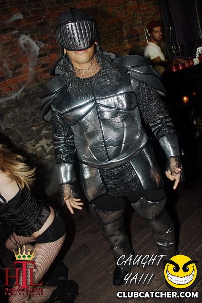 Loki nightclub photo 22 - October 30th, 2011