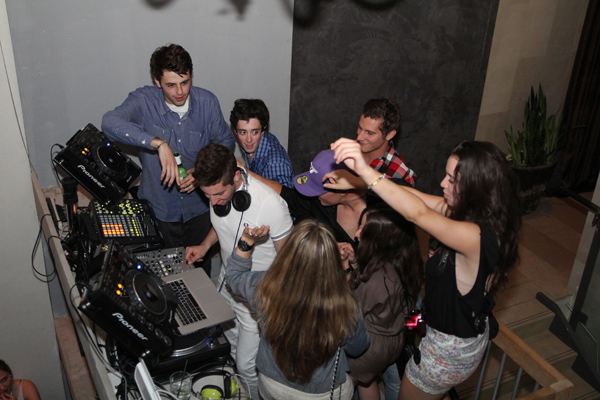 Abode lounge photo 57 - June 16th, 2012