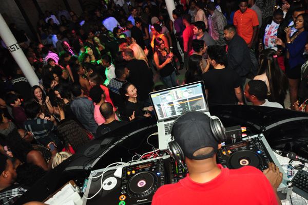 Luxy nightclub photo 8 - November 16th, 2012