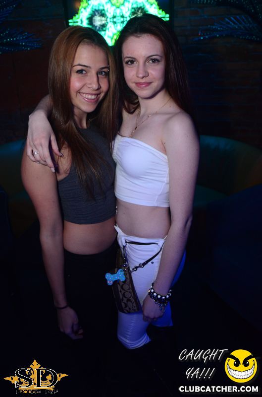 Mana lounge photo 12 - April 4th, 2014