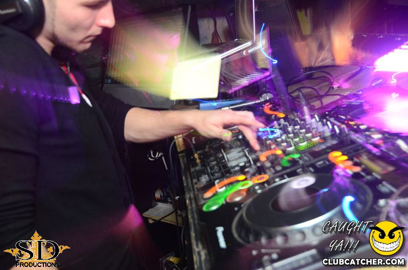 Mana lounge photo 112 - April 4th, 2014