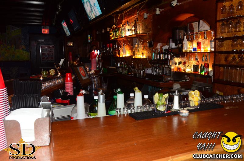 Mana lounge photo 127 - April 4th, 2014