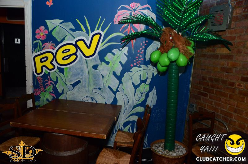 Mana lounge photo 139 - April 4th, 2014