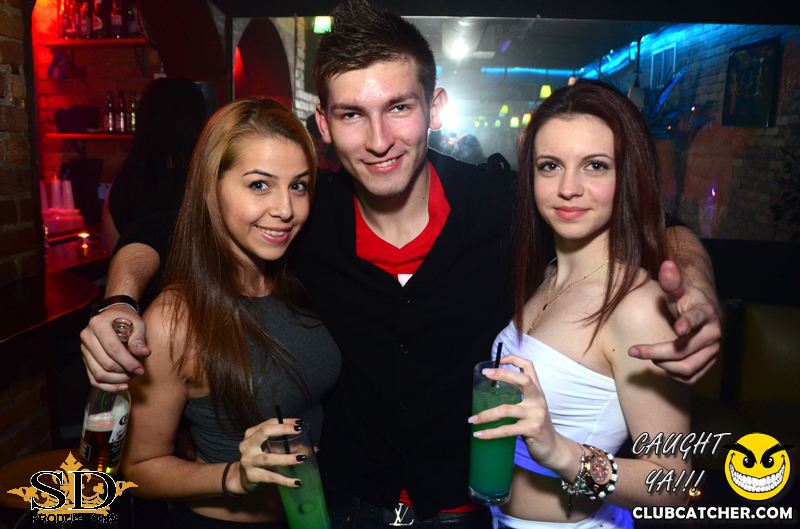 Mana lounge photo 51 - April 4th, 2014