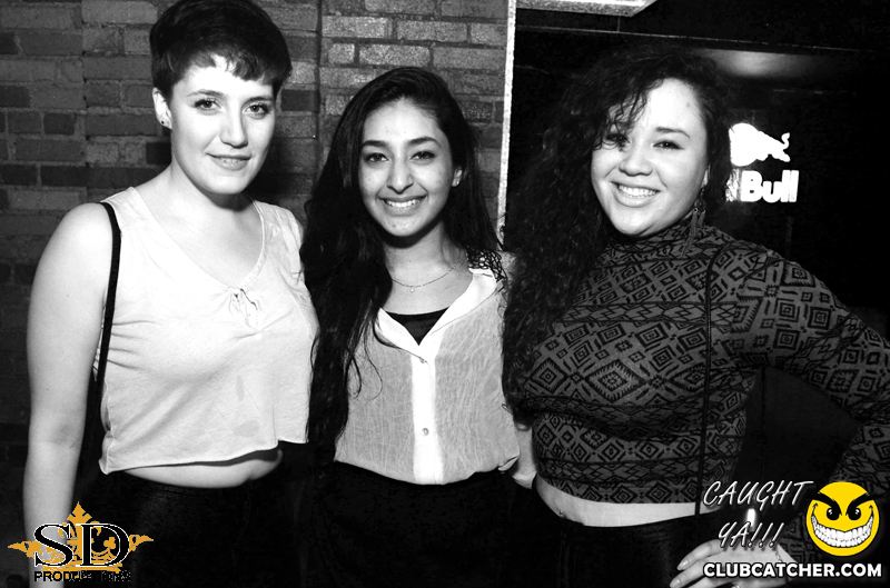 Mana lounge photo 54 - April 4th, 2014