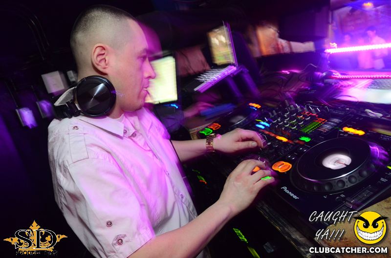 Mana lounge photo 73 - April 4th, 2014