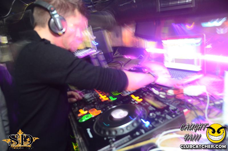 Mana lounge photo 82 - April 4th, 2014