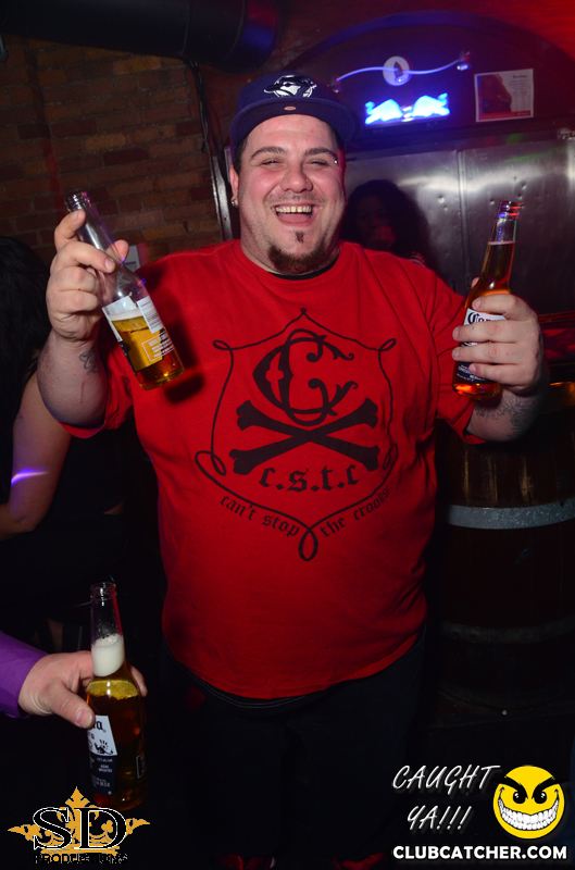 Mana lounge photo 135 - April 11th, 2014