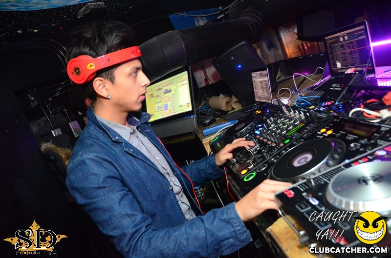 Mana lounge photo 139 - April 11th, 2014