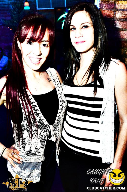 Mana lounge photo 33 - April 11th, 2014