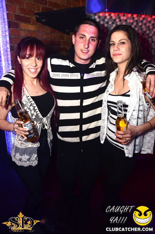 Mana lounge photo 54 - April 11th, 2014