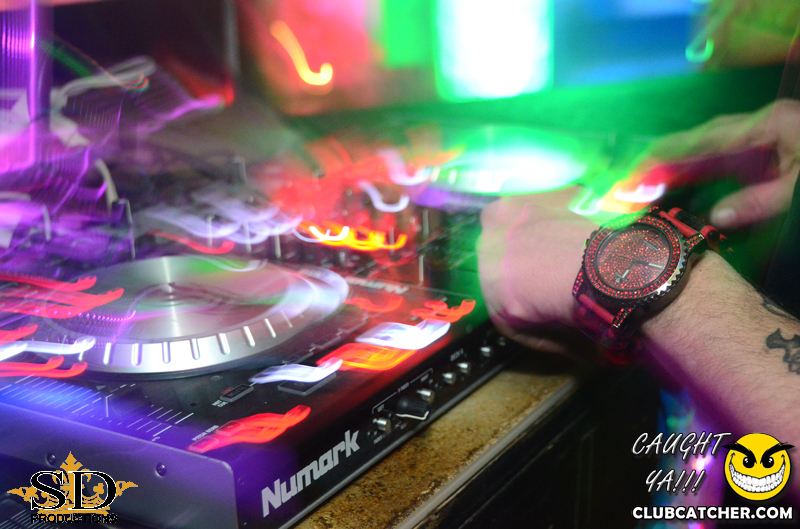 Mana lounge photo 82 - April 11th, 2014