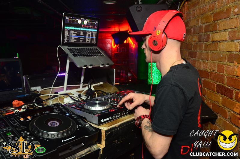 Mana lounge photo 86 - April 11th, 2014