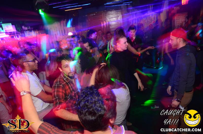 Mana lounge photo 1 - April 18th, 2014