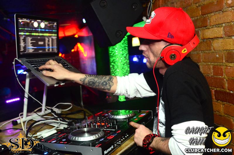 Mana lounge photo 13 - April 18th, 2014