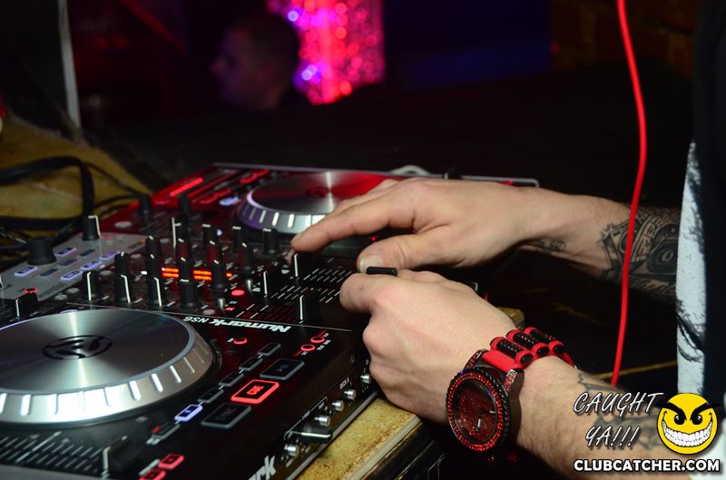 Mana lounge photo 69 - April 18th, 2014