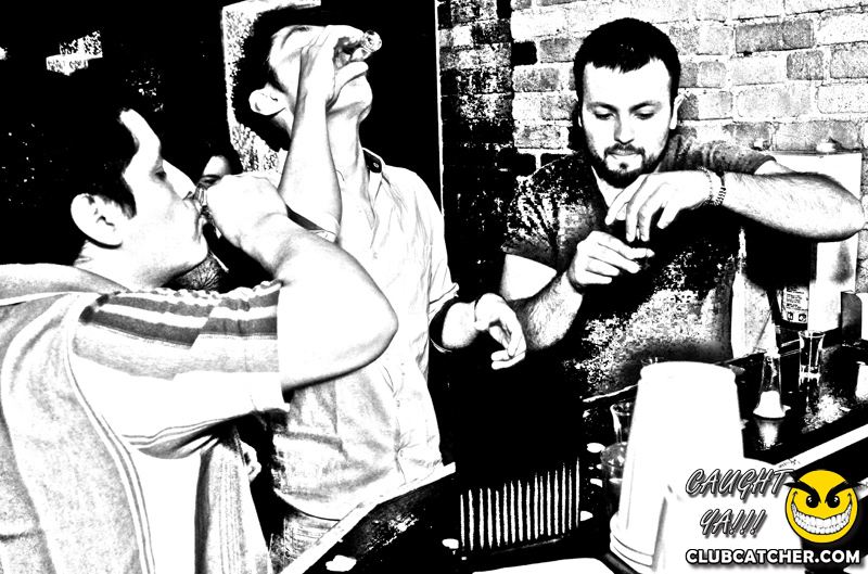 Mana lounge photo 97 - April 18th, 2014