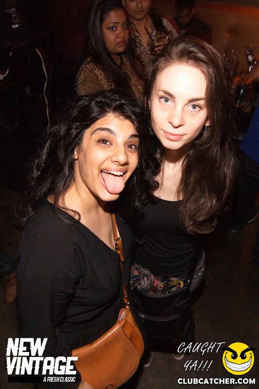 Locas 144 lounge photo 4 - May 2nd, 2014