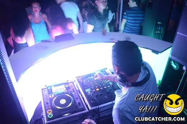 T2 lounge photo 104 - August 1st, 2013