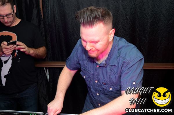 T2 lounge photo 12 - August 1st, 2013