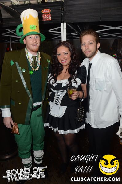 T2 lounge photo 11 - October 31st, 2013