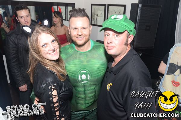 T2 lounge photo 113 - October 31st, 2013