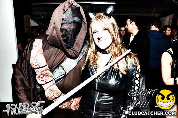 T2 lounge photo 123 - October 31st, 2013