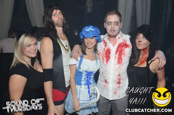 T2 lounge photo 128 - October 31st, 2013