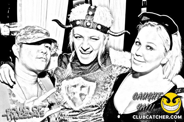 T2 lounge photo 130 - October 31st, 2013