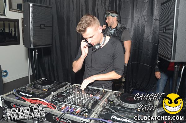 T2 lounge photo 135 - October 31st, 2013