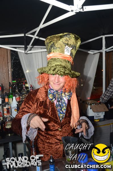 T2 lounge photo 29 - October 31st, 2013